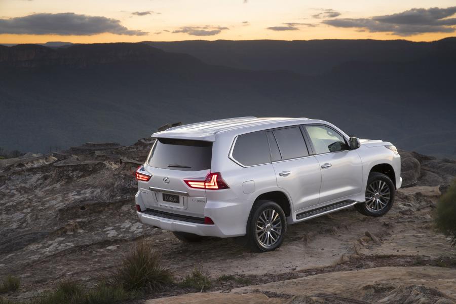  Lexus LX450d (VDJ200) 2018 года  (AU) (фото 8 из 14)
